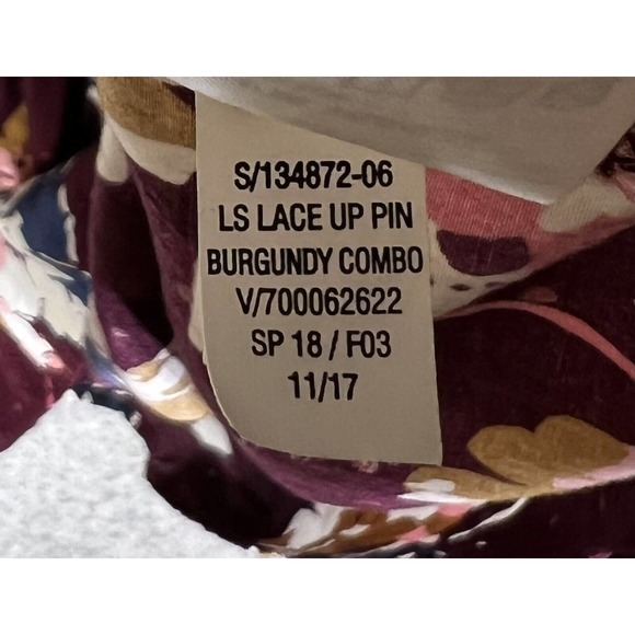 Old Navy‎ Lace Up Neckline Pintuck Dress Women Medium Burgundy Floral Rayon - Picture 5 of 12